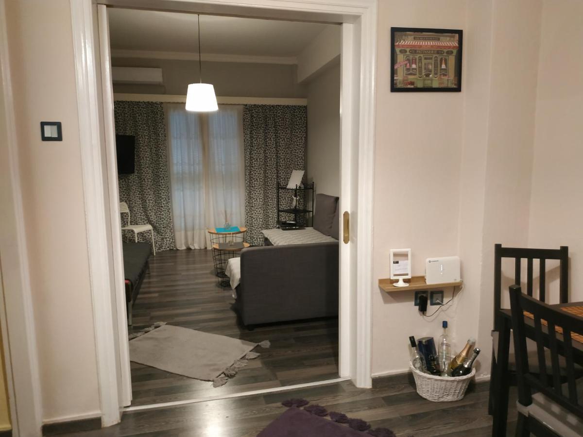 Cozy Apartment Near Metro Station Agia Marina Atina Dış mekan fotoğraf