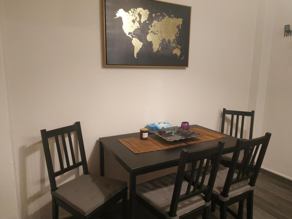 Cozy Apartment Near Metro Station Agia Marina Atina Dış mekan fotoğraf