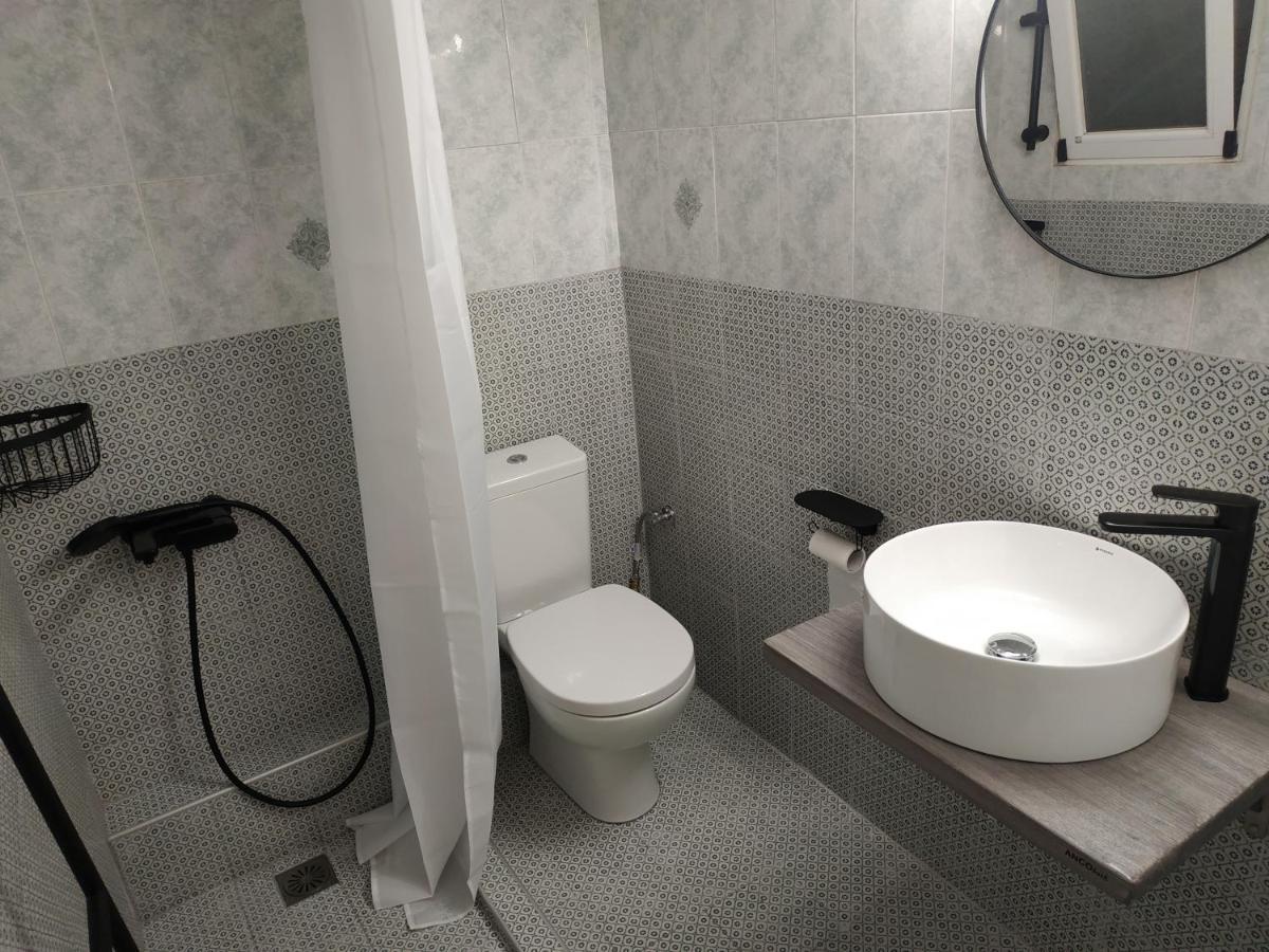 Cozy Apartment Near Metro Station Agia Marina Atina Dış mekan fotoğraf