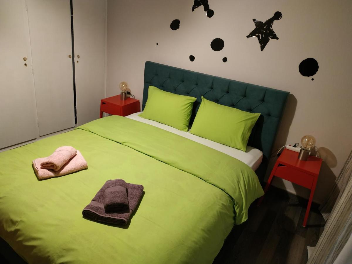 Cozy Apartment Near Metro Station Agia Marina Atina Dış mekan fotoğraf