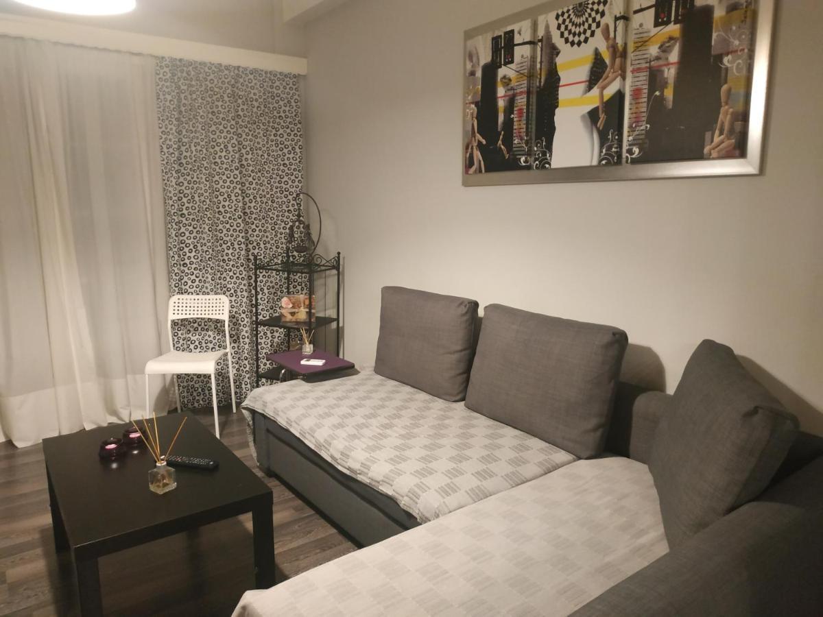 Cozy Apartment Near Metro Station Agia Marina Atina Dış mekan fotoğraf