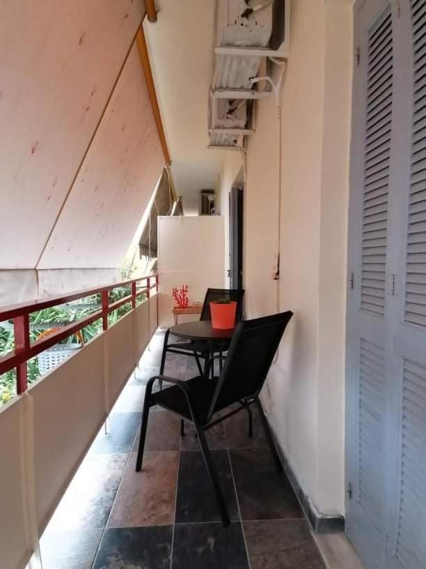Cozy Apartment Near Metro Station Agia Marina Atina Dış mekan fotoğraf