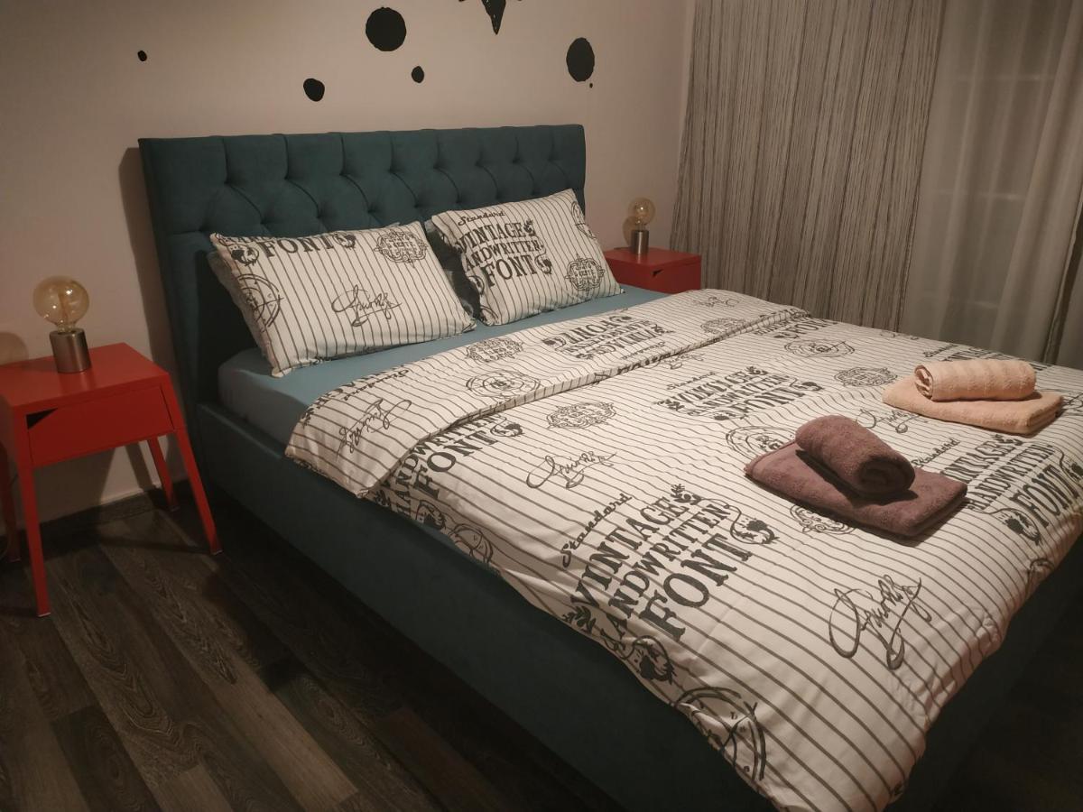 Cozy Apartment Near Metro Station Agia Marina Atina Dış mekan fotoğraf