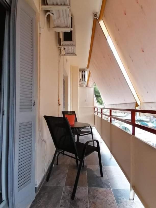Cozy Apartment Near Metro Station Agia Marina Atina Dış mekan fotoğraf
